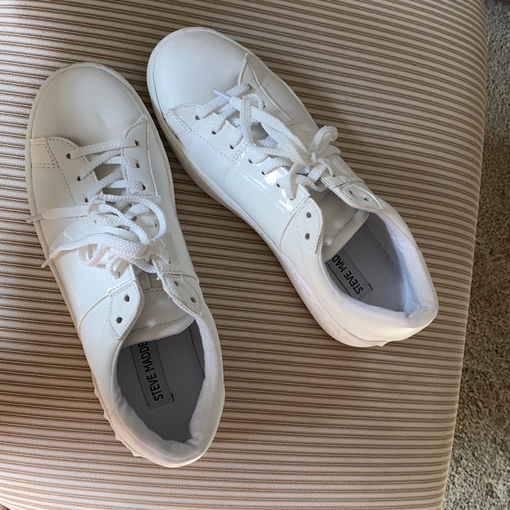 Steve Madden Sneakers